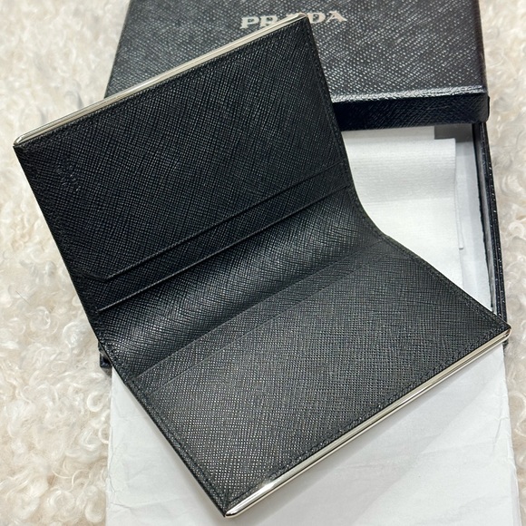 New Prada Saffiano Black (Nero) leather wallet with metal edges (SOLD) - Picture 2 of 7